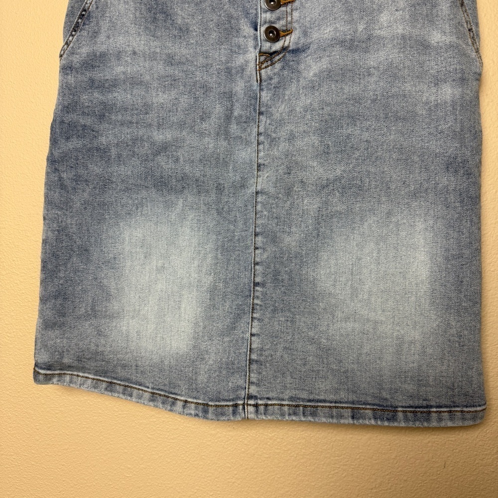 Prana Aubrey Dusted Blue Organic Cotton High-Waist Denim Skirt - Picture 6 of 8